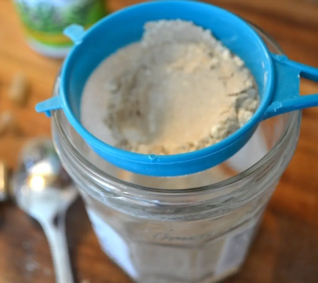 DIY Scented Rice Flour Dry Shampoo