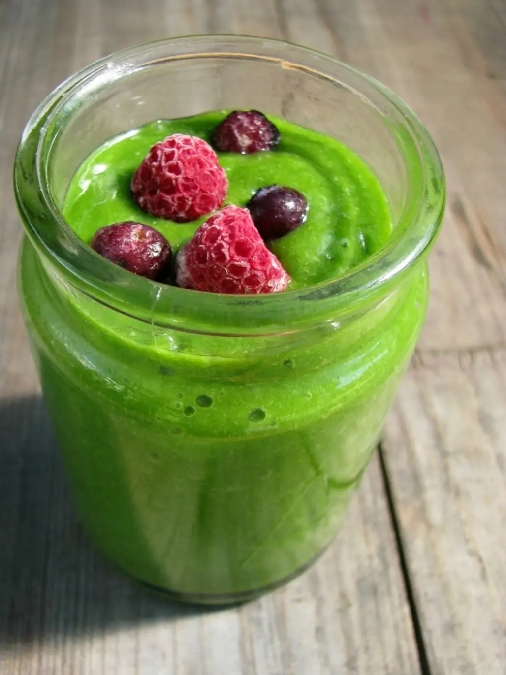 Green Smoothie with Protein and Chia Seeds