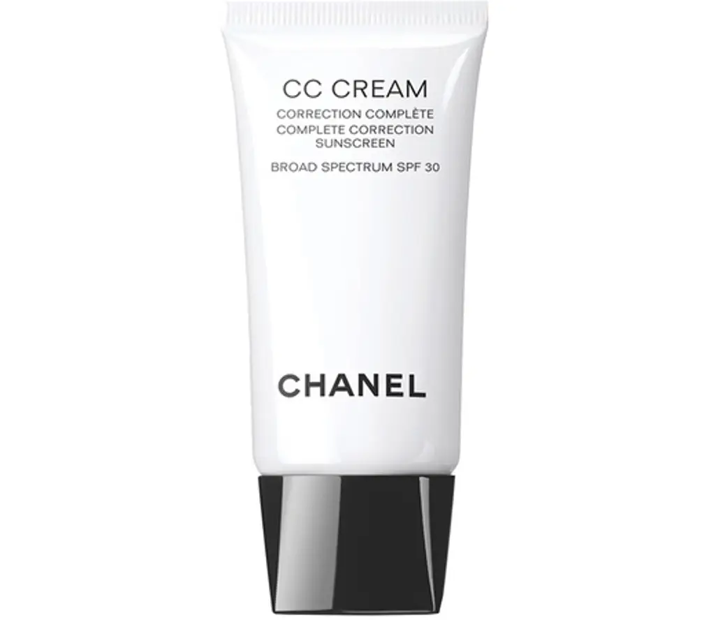 Chanel CC Cream Correction Complete SPF 30
