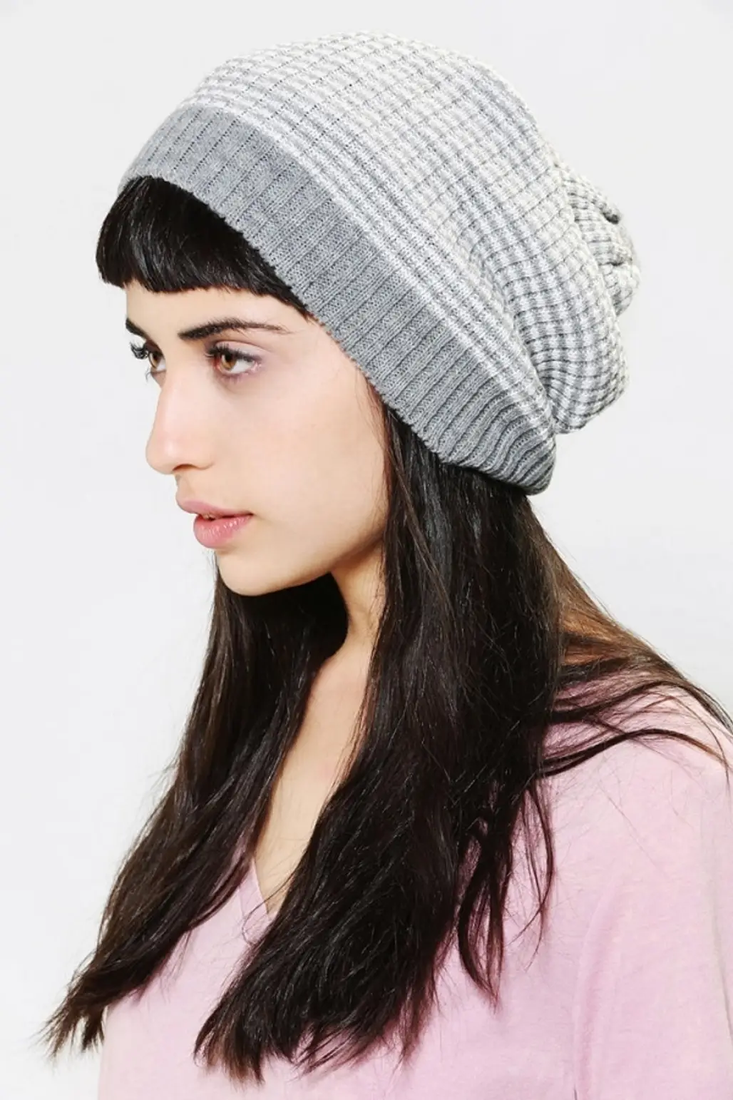 Urban Outfitters – Striped Ribbed Beanie