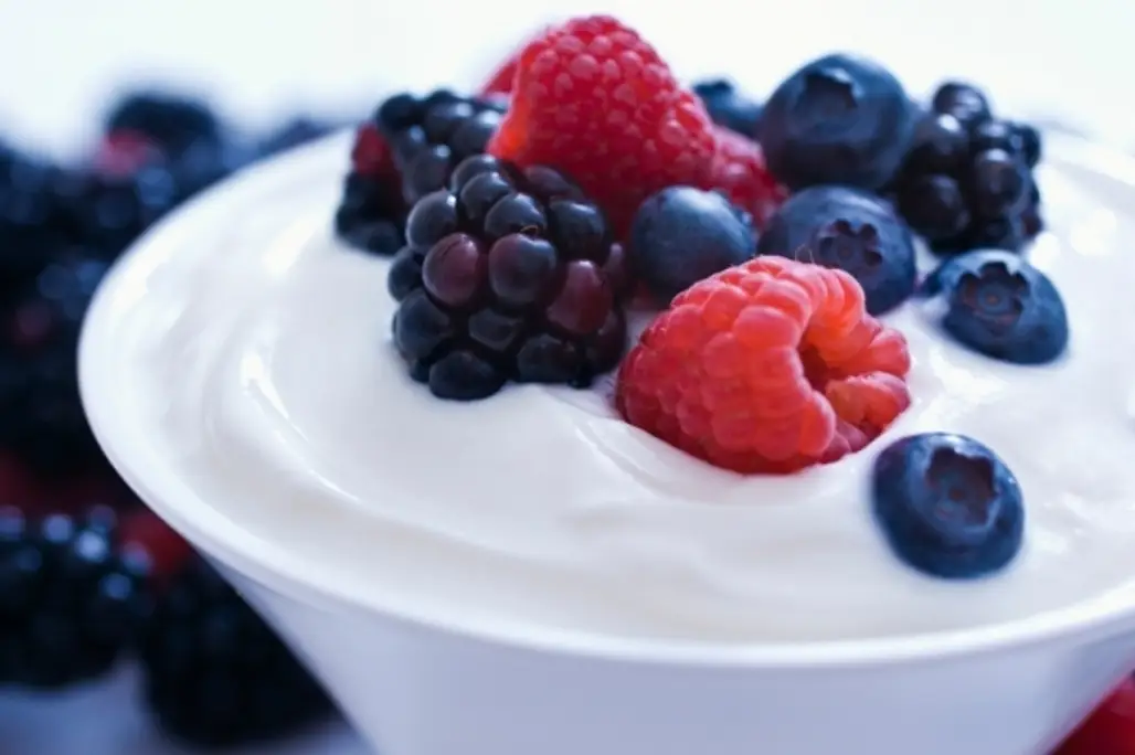 Yoghurt with Fresh Fruit