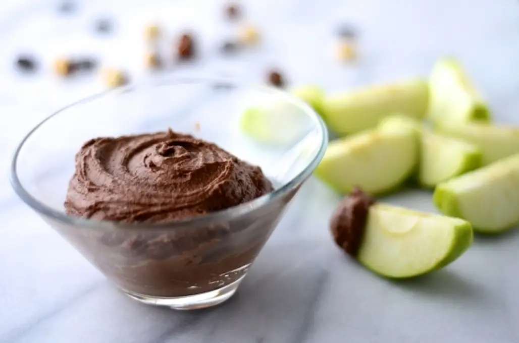 Apple Slices with Nutella