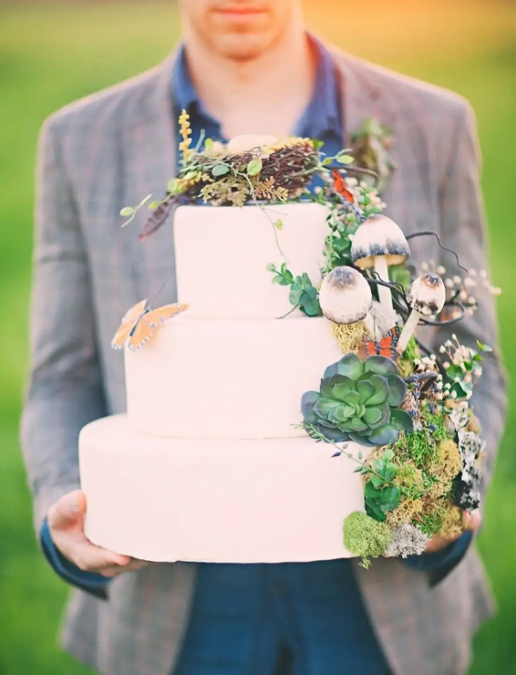 Twilight Inspired Rustic Wedding Cake