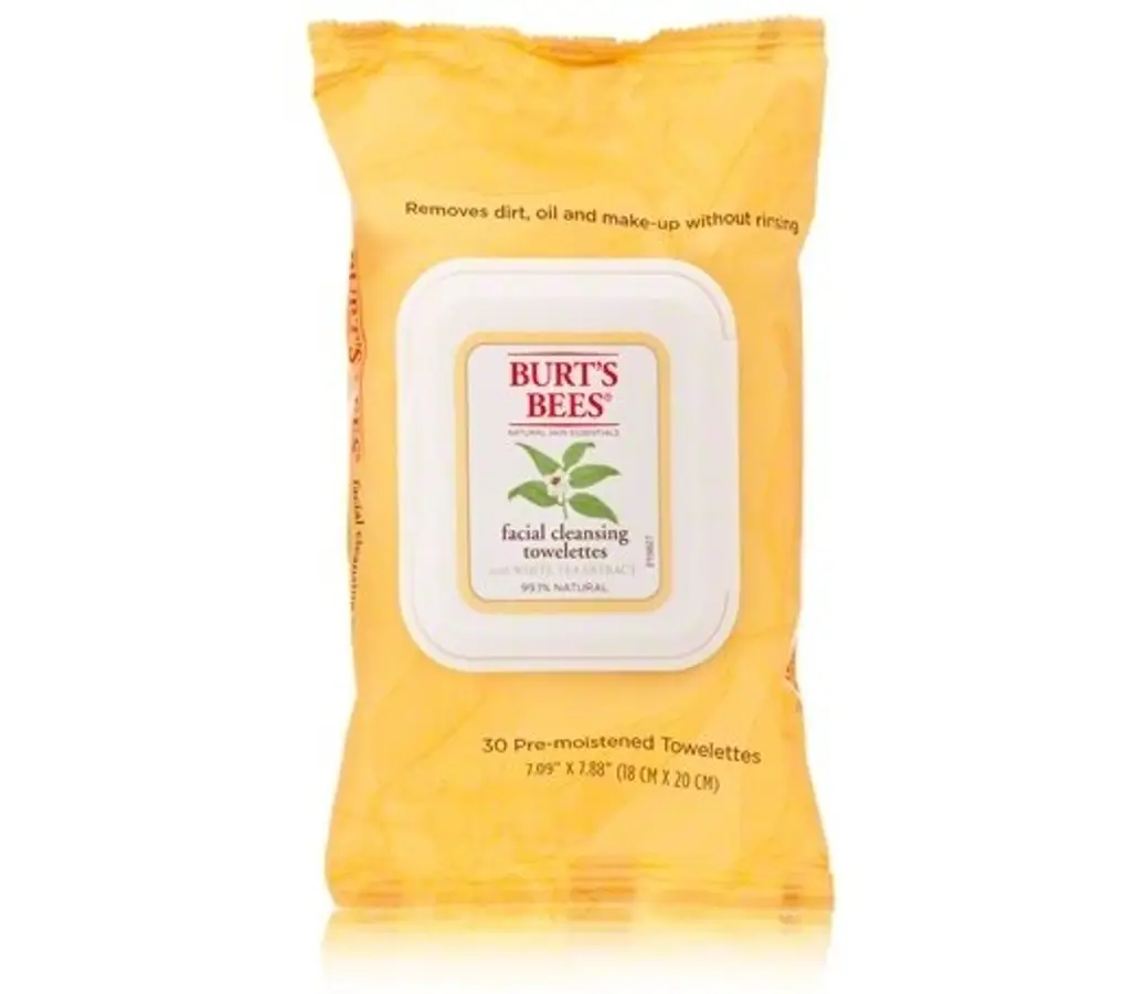 Burt’s Bees Facial Cleansing Towelette
