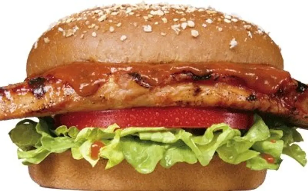 Carl Jr’s Charboiled BBQ Chicken Sandwich – 390 Calories