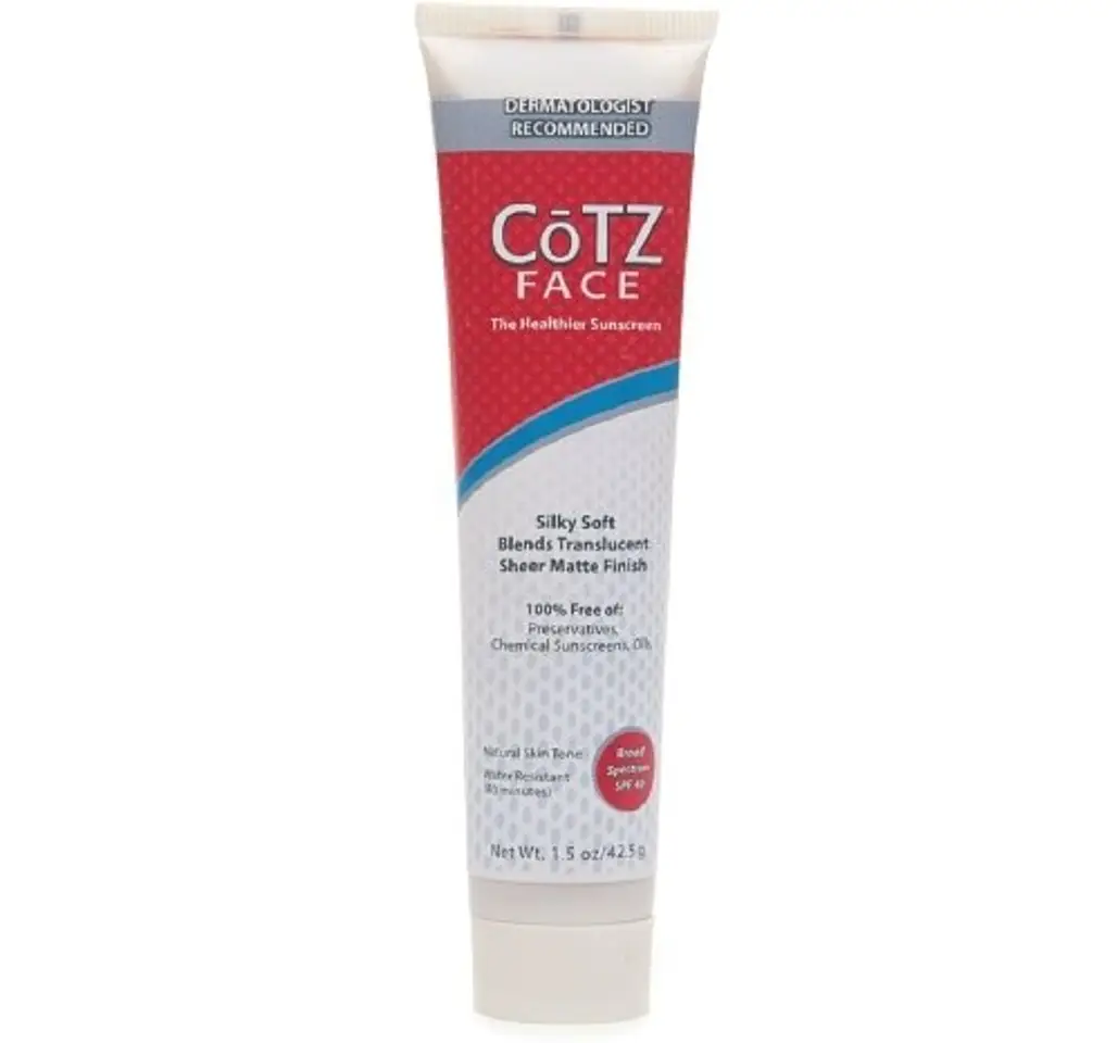 CotZ Face Sunscreen for Natural Skin Tones SPF 40
