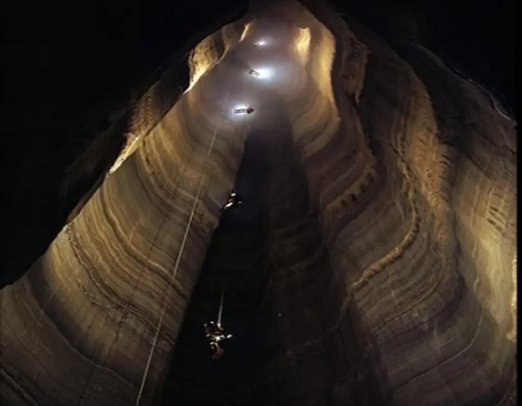 Fantastic Pit at Ellison's Cave, USA