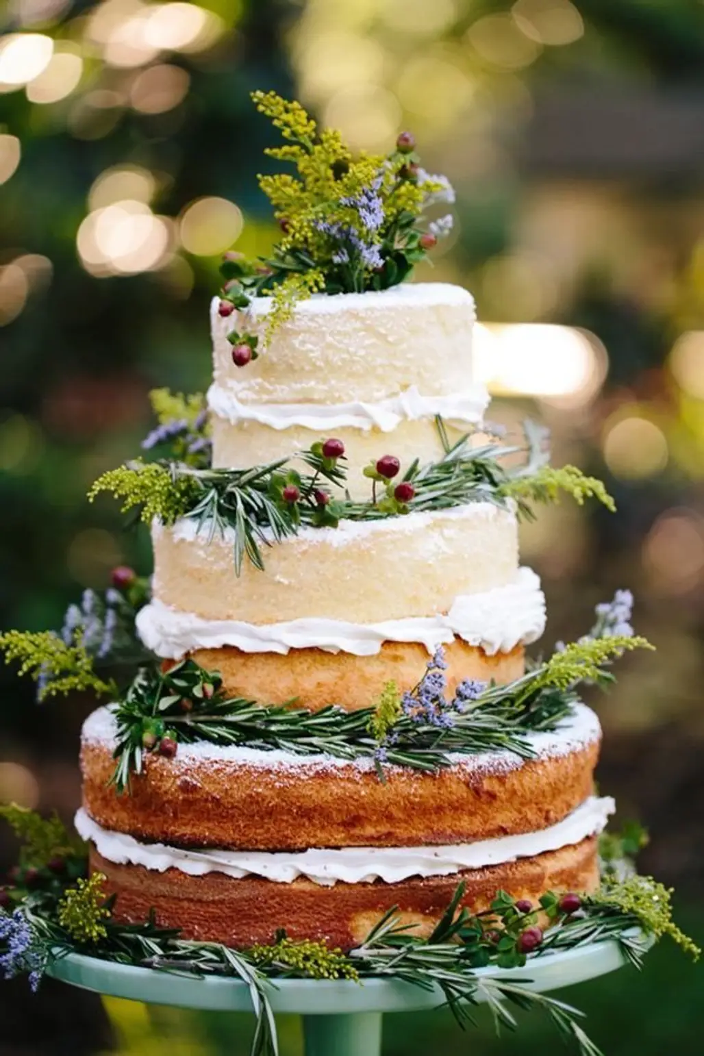 wedding cake,food,buttercream,icing,produce,