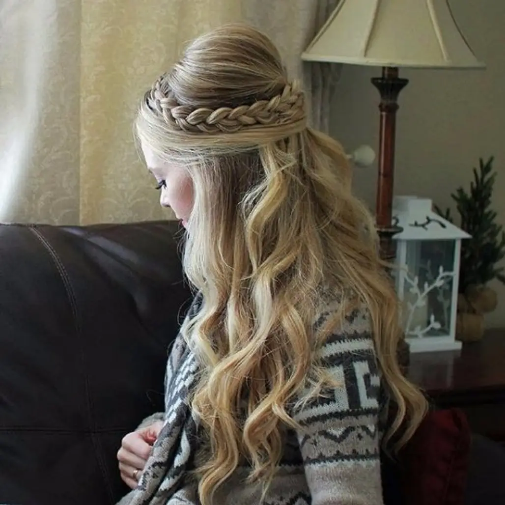 A Braid with Waves