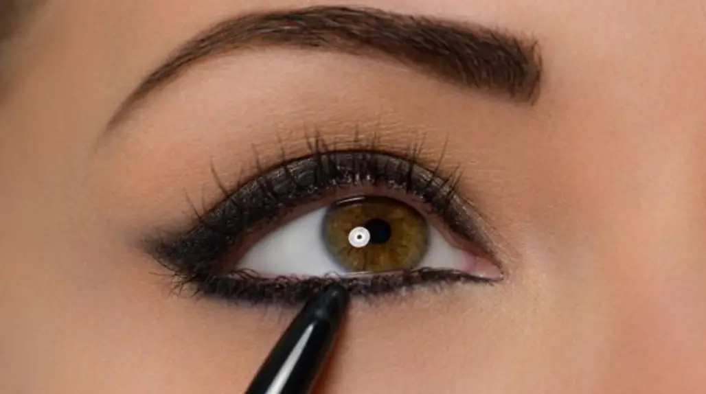 Trace a Line along the Base of the Lower Lashes with Artist Liner