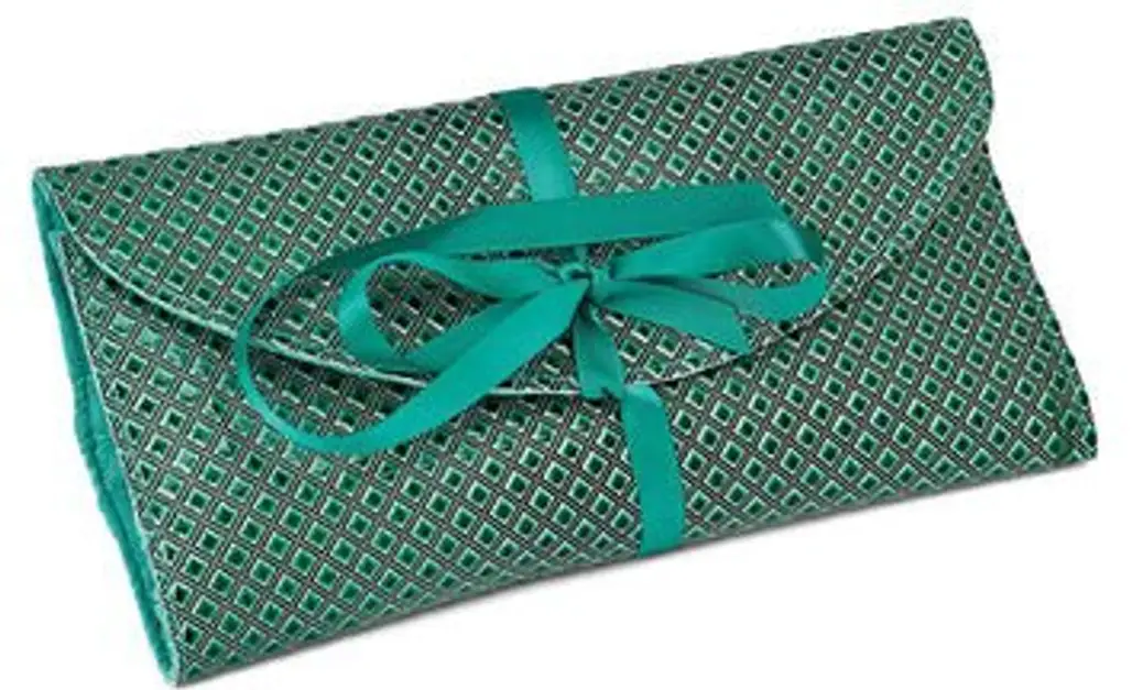 Green Diamond Pattern Wrap Jewelry Roll