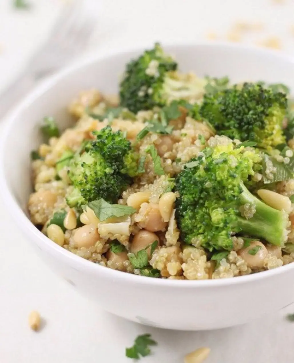 Garlicky Quinoa Bowls with Broccoli and Chickpeas