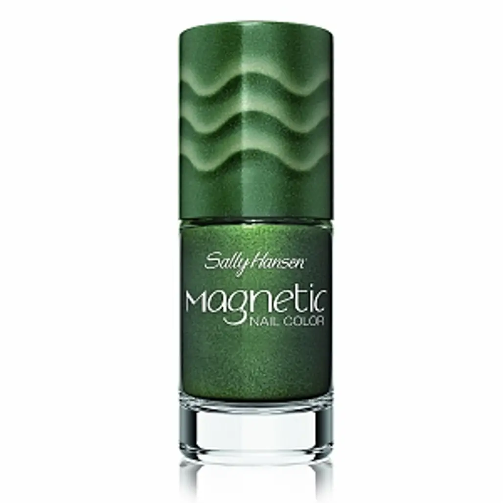 Sally Hansen Magnetic Nail Color in Electric Emerald