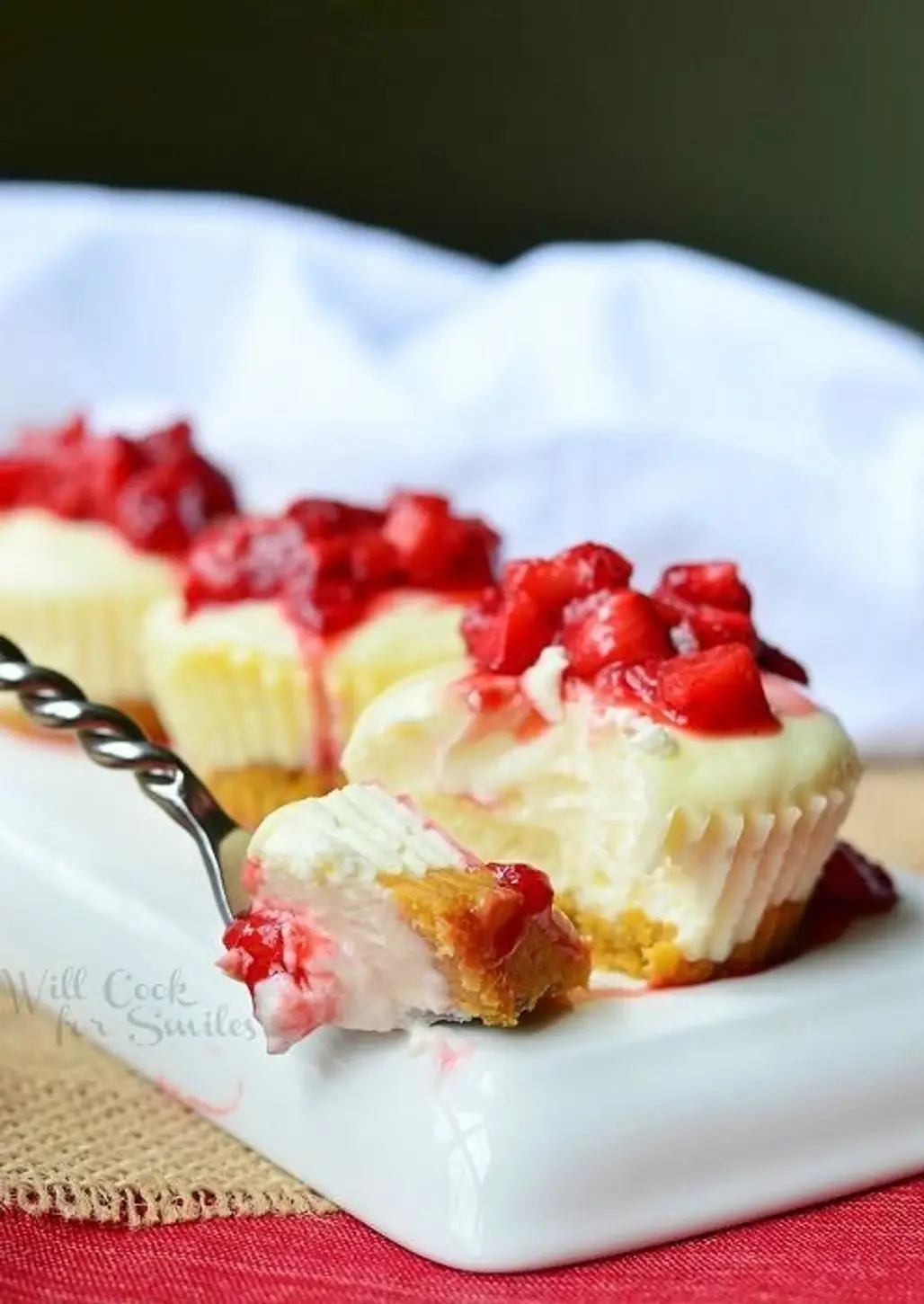 Skinny Mini Strawberry Cheesecakes