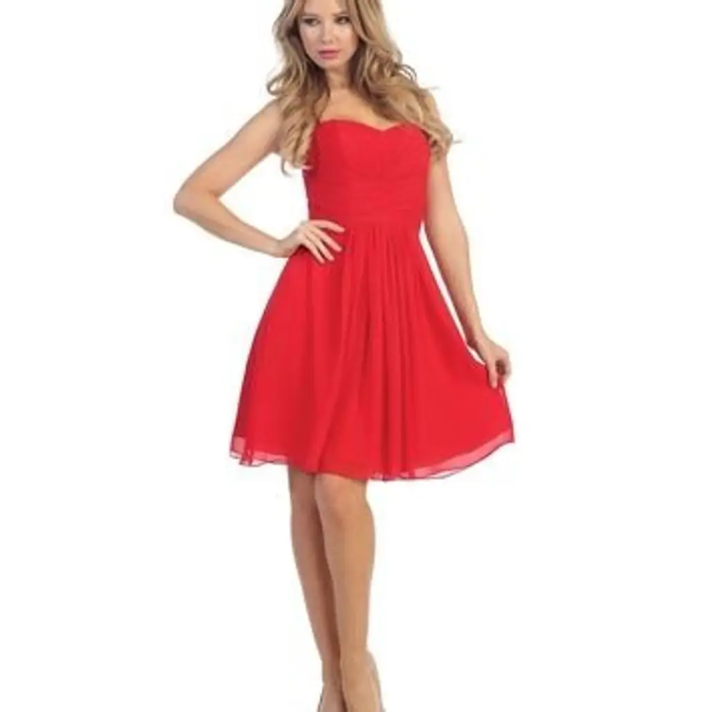 Red Pleated Chiffon Strapless Sweetheart Dress