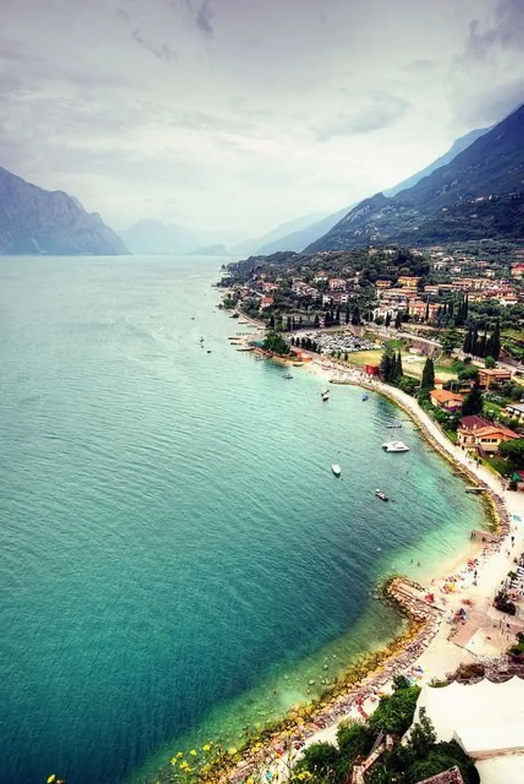 Lake Garda,sea,body of water,landform,geographical feature,