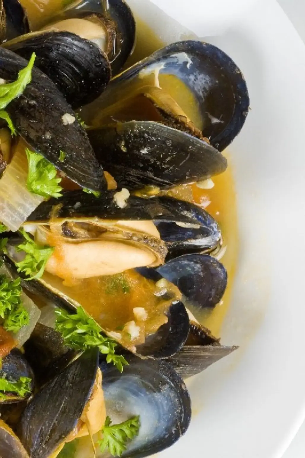 Steamed Mussels with Chorizo Sausage, Tomatoes & White Wine