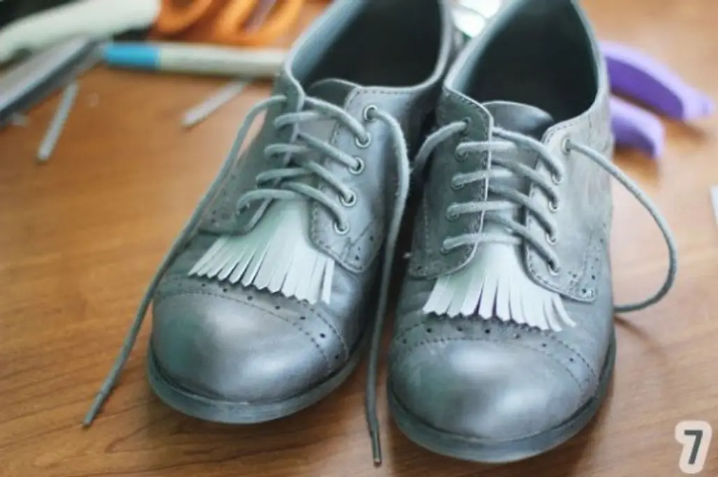DIY Shoe Fringe