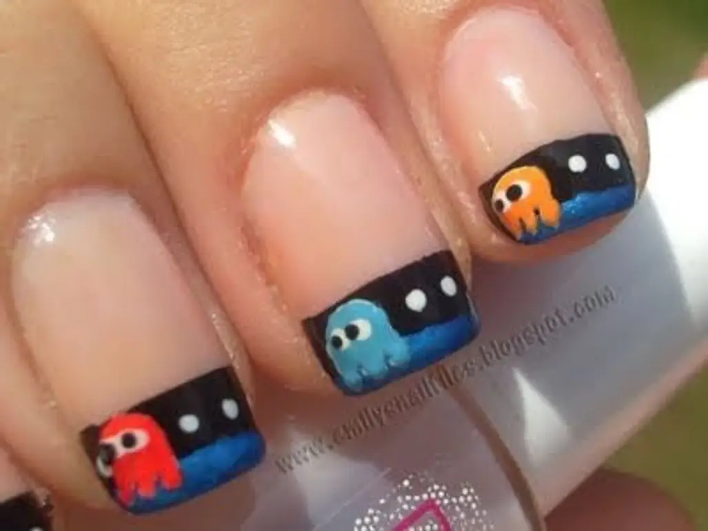 Pac-Man Tip French Manicure