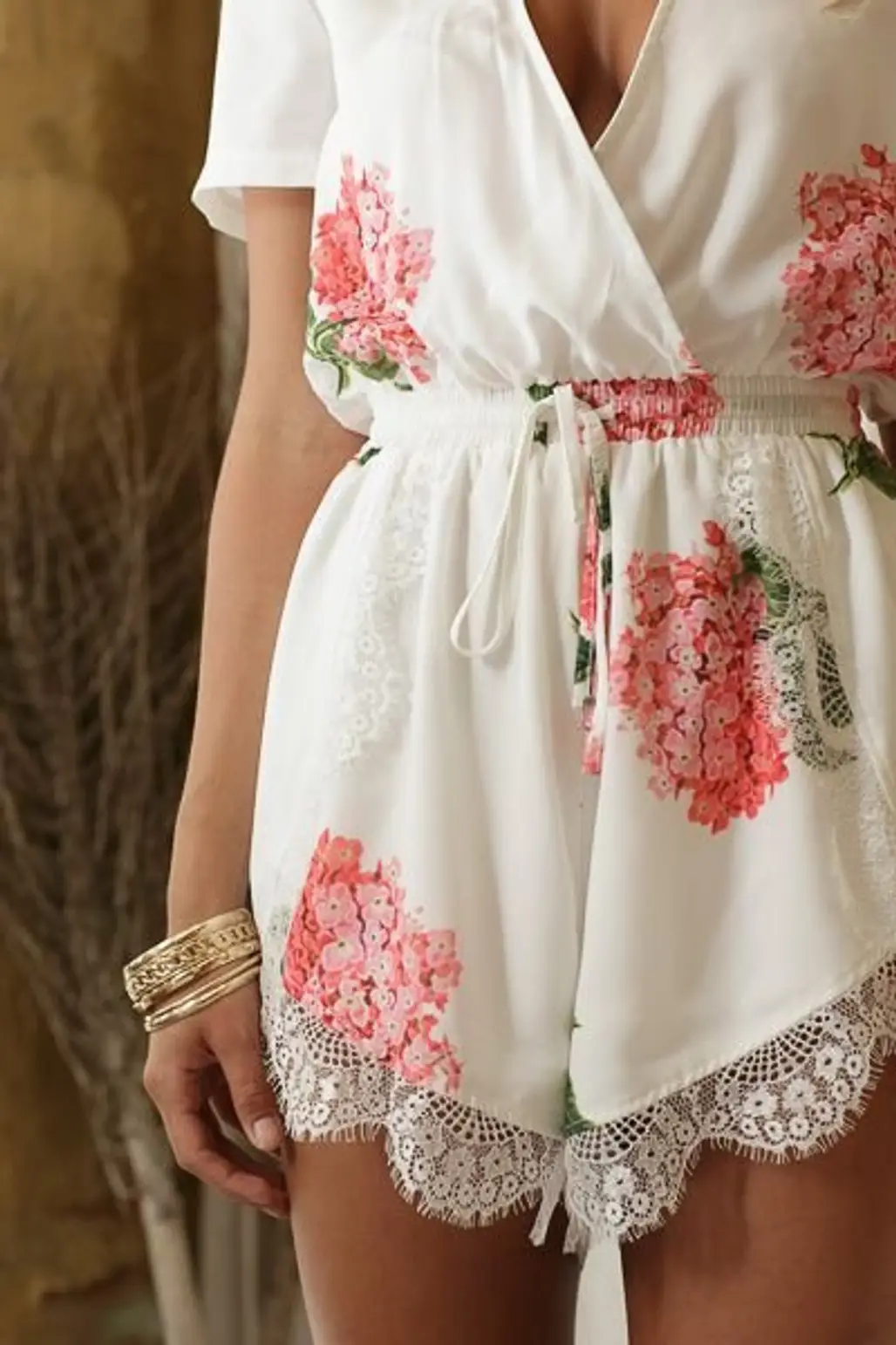 clothing,pink,dress,wedding dress,sleeve,