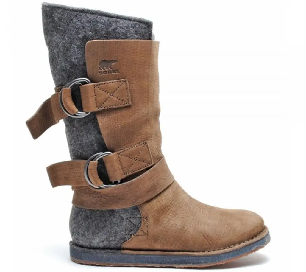 footwear,boot,brown,leather,snow boot,