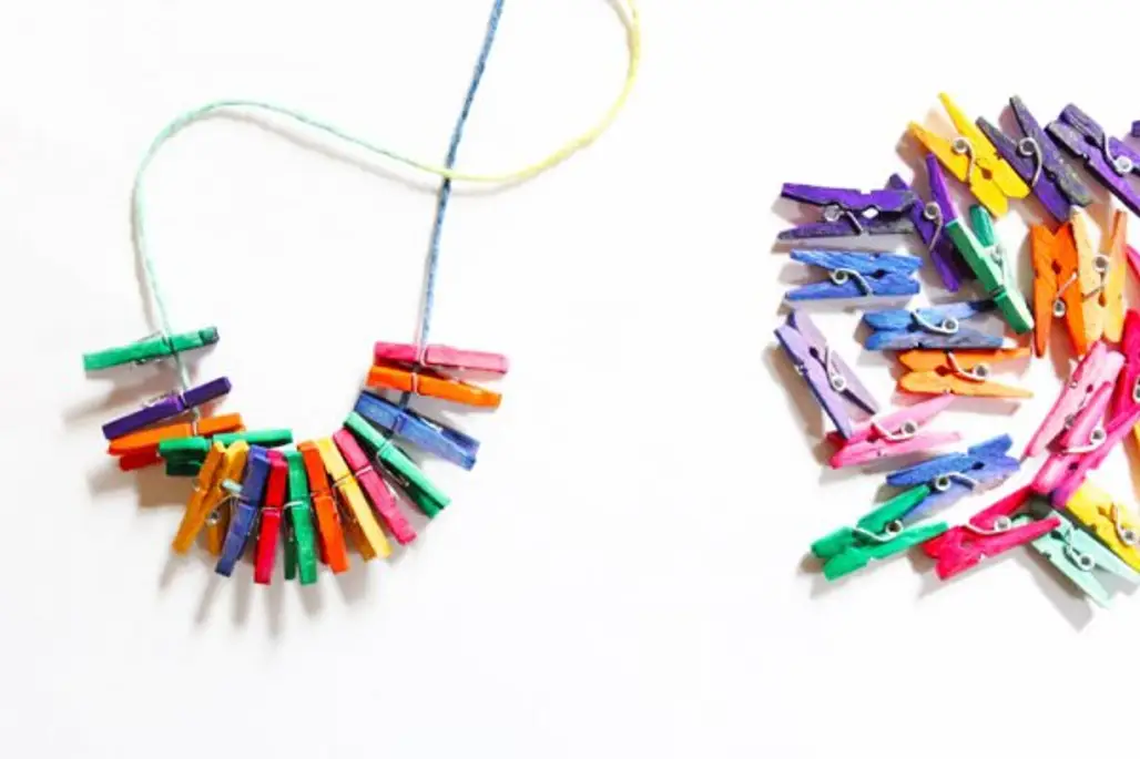 Make a Colorful Necklace