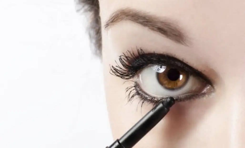 Use Eyeliner on Your Waterline and Shadow under Your Lower Lashes