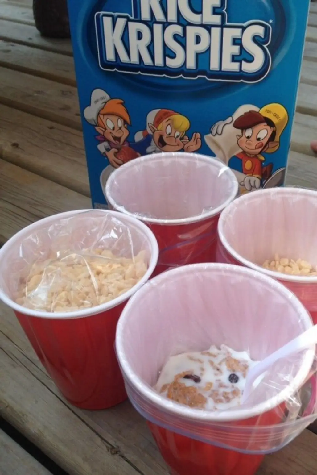 Use Solo Cups and Ziploc Bags for Your Favorite Cereal