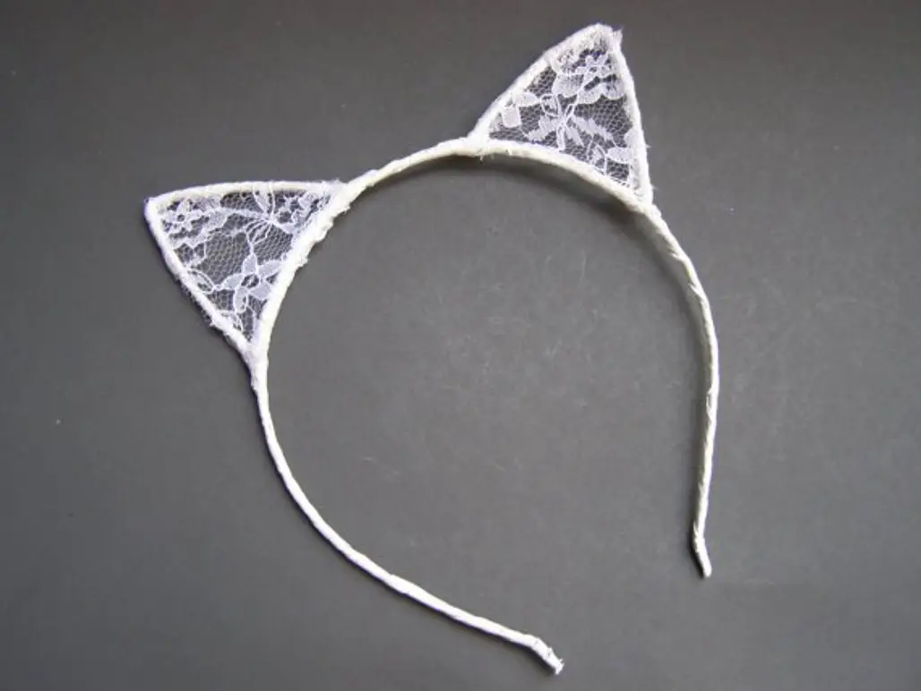 Goth White Lace Kitty Ears