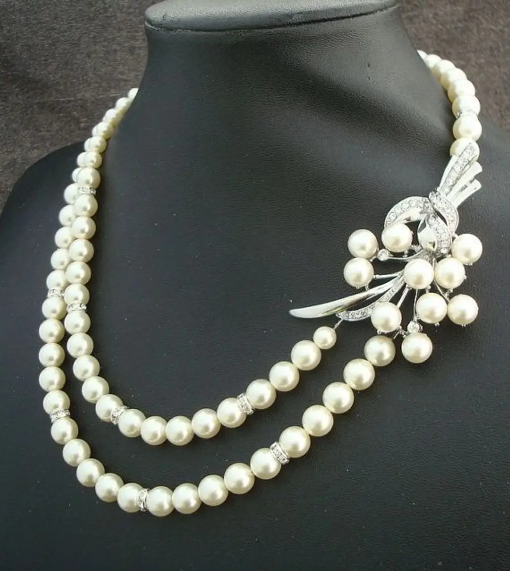 pearl,jewellery,fashion accessory,gemstone,necklace,