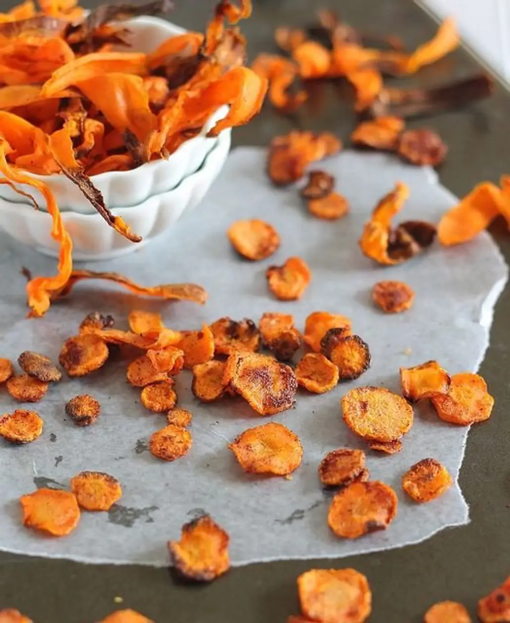 Crispy Baked Carrot Chips