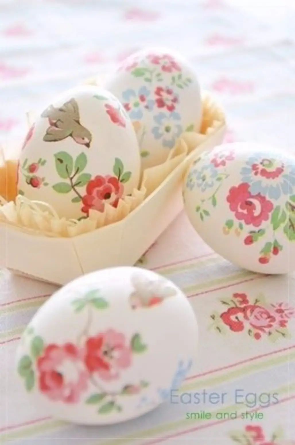 Paper Napkin Eggs
