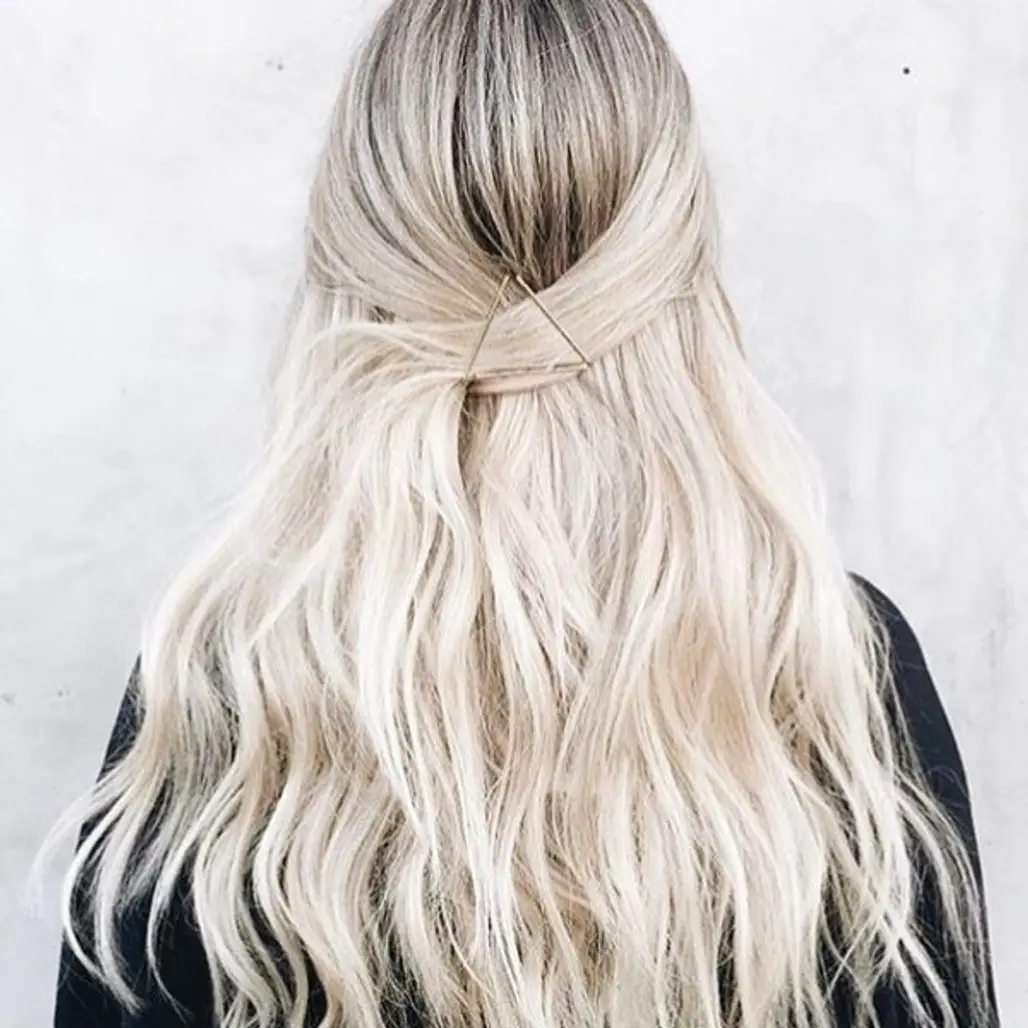 hair,clothing,bridal accessory,blond,hairstyle,