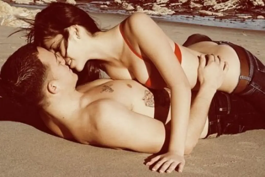 Kiss in the Sand
