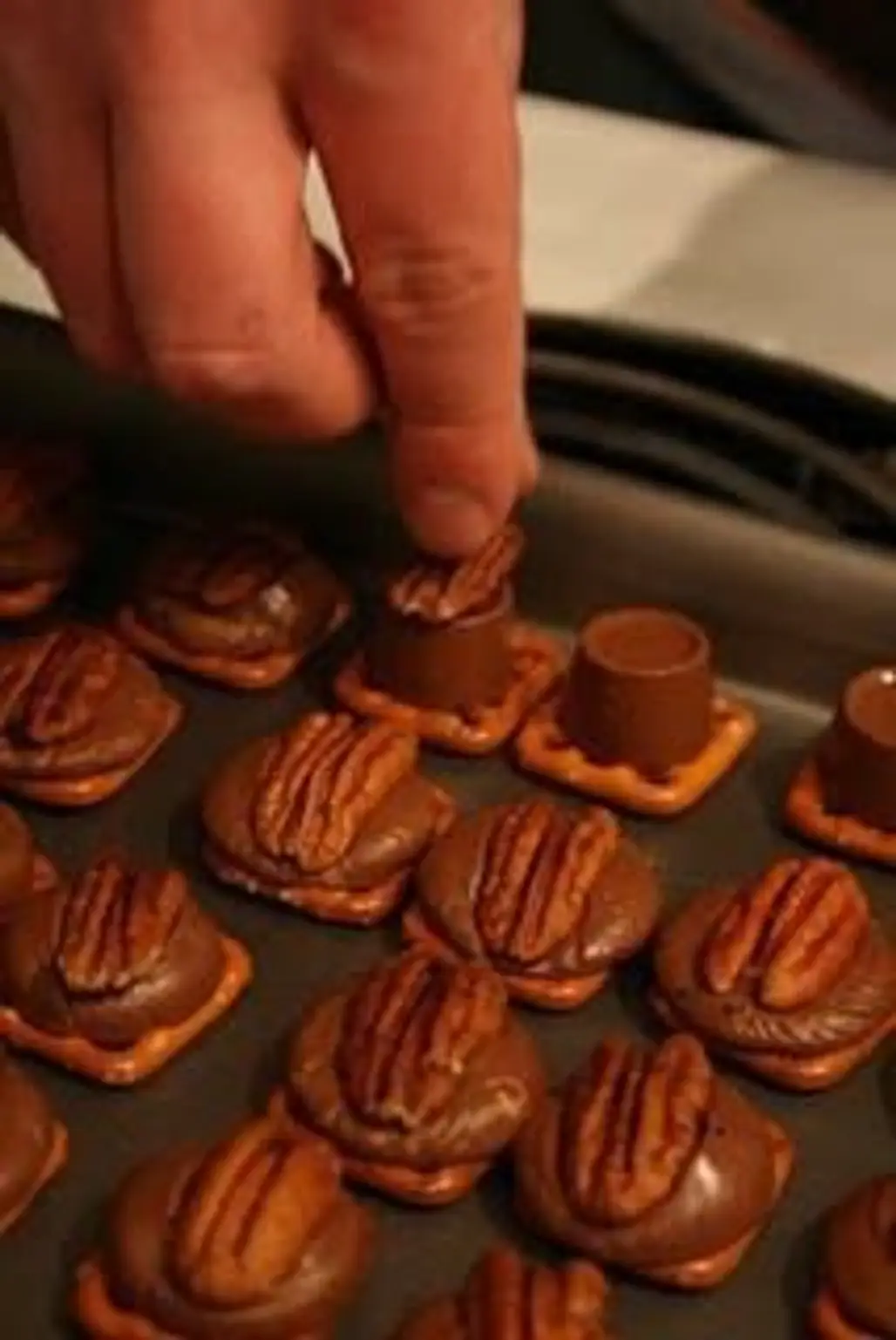 Make These Ooey Gooey Rolo Turtles