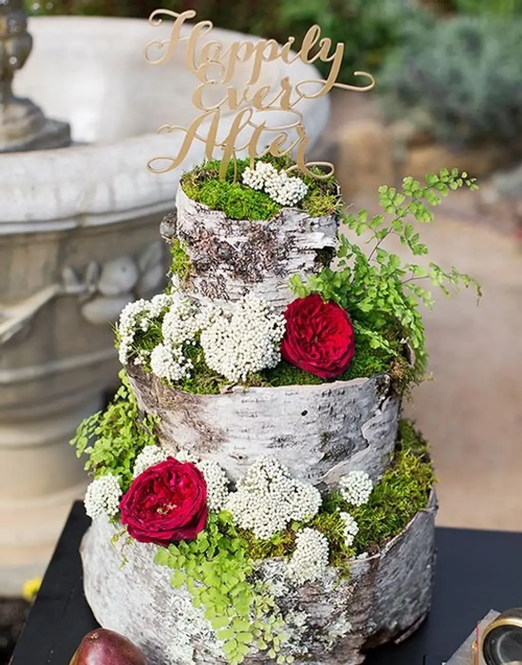 flower arranging,flower,floristry,plant,wedding cake,