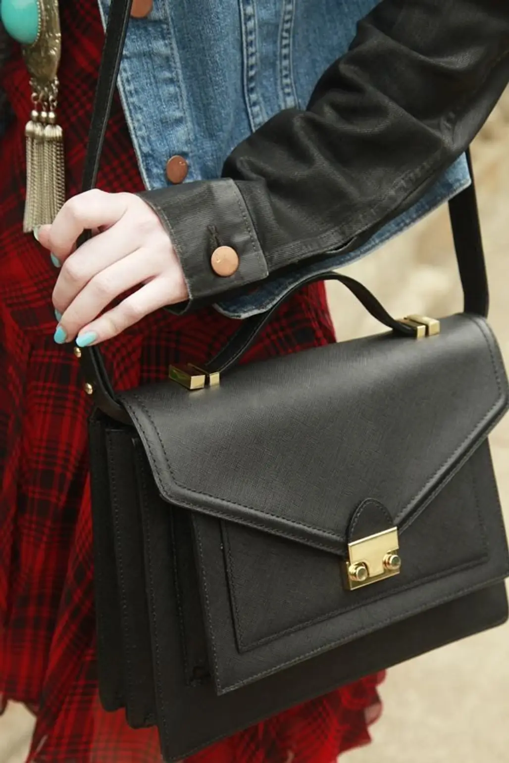 bag,handbag,red,leather,fashion accessory,