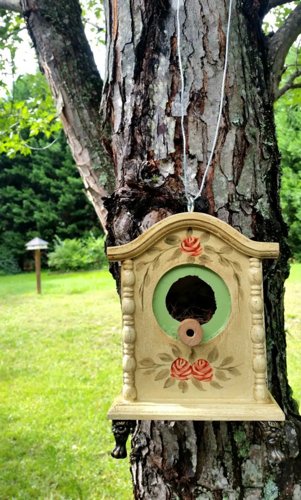 Repurpose a Clock to Make a Birdhouse