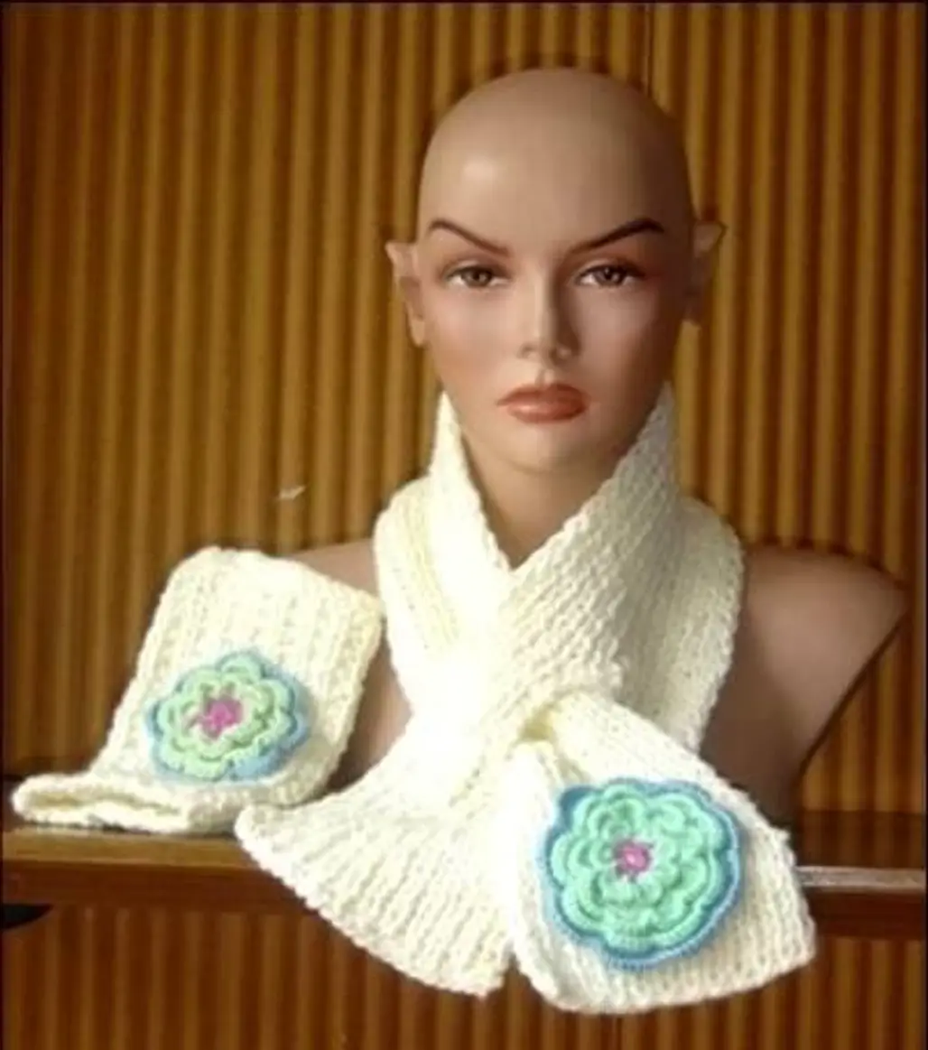 Hand Knit Cowl Scarf Neck Warmer Armwarmer Fingerless Gloves in Ivory