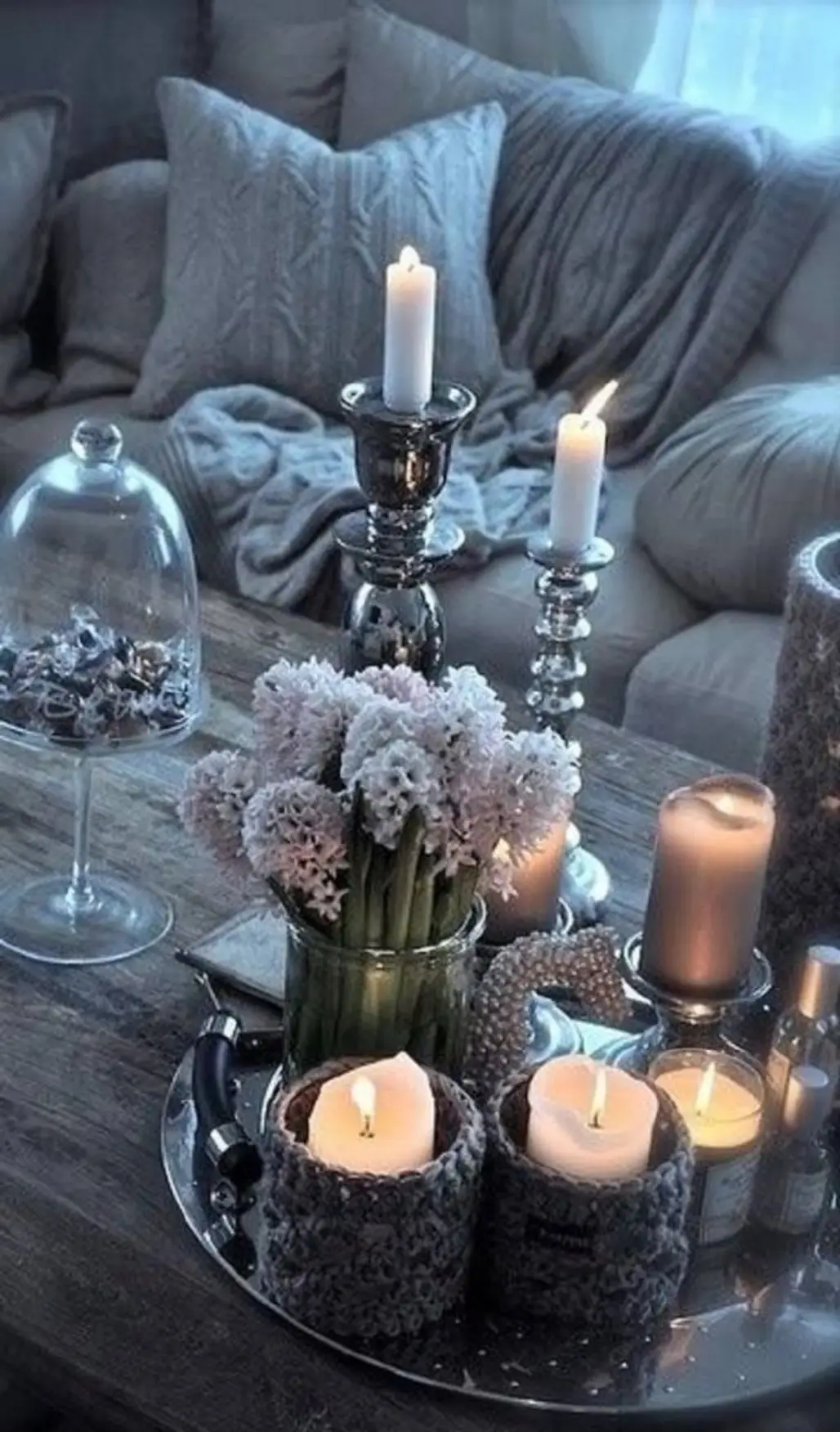 centrepiece,lighting,table,candle,flower,