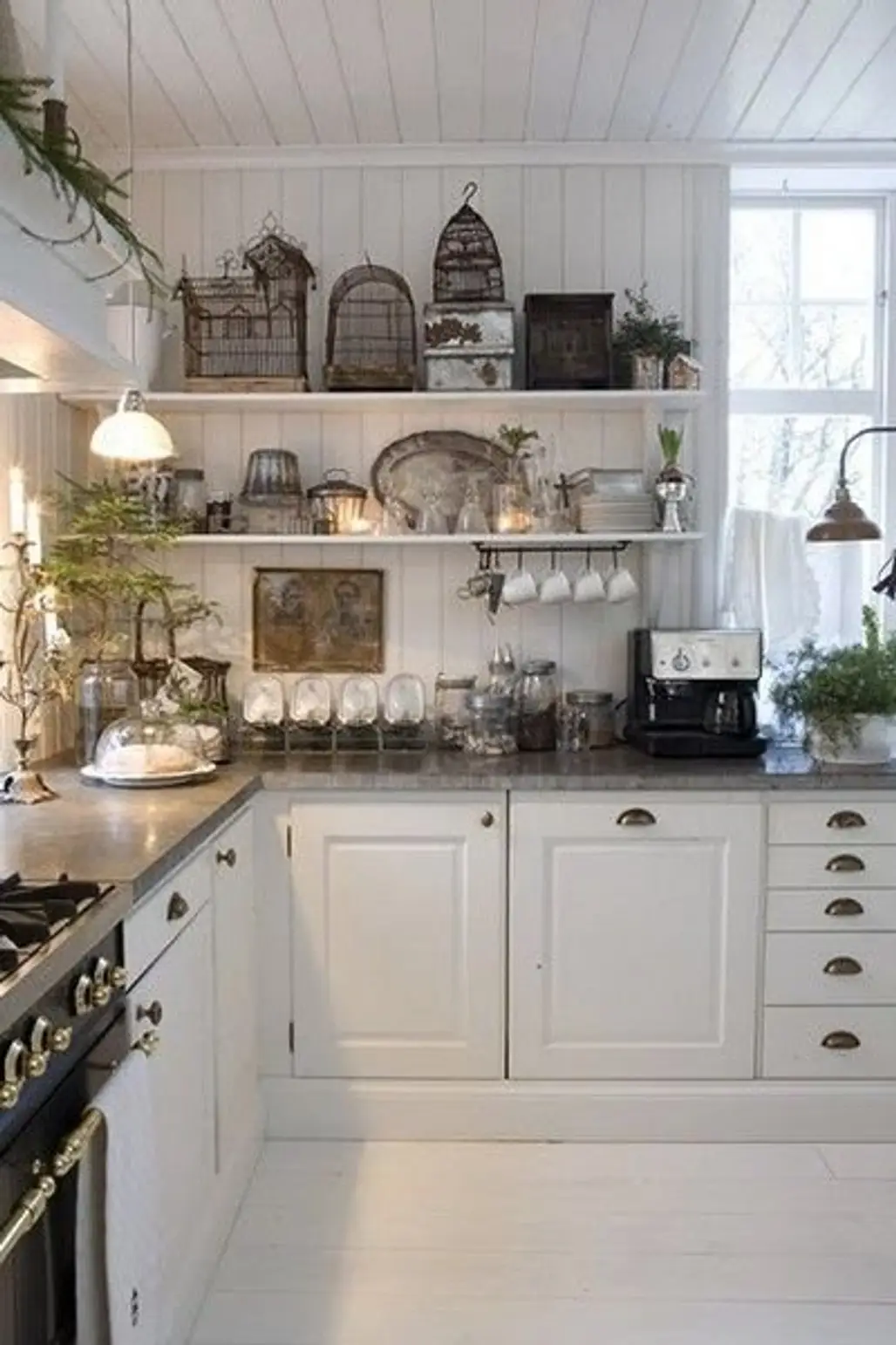 FRENCH COUNTRY COTTAGE Vintage Kitchen