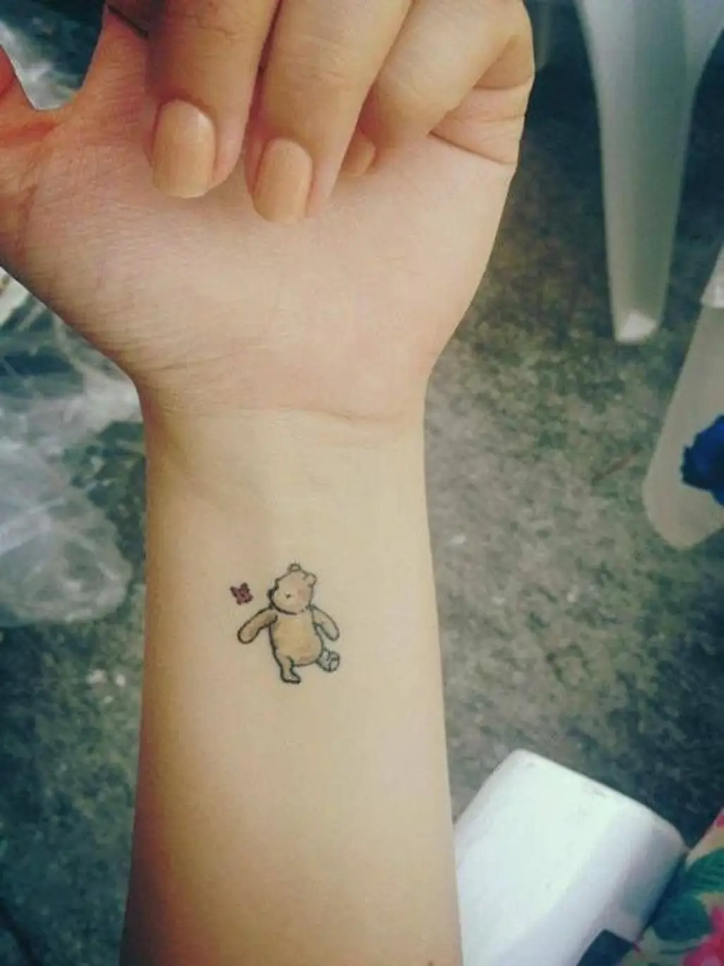 tattoo,blue,finger,leg,arm,