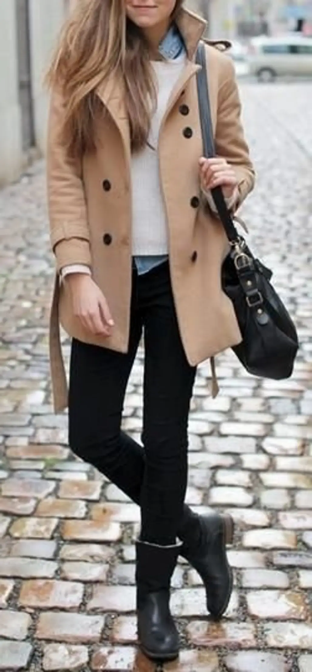 clothing,coat,outerwear,footwear,trench coat,
