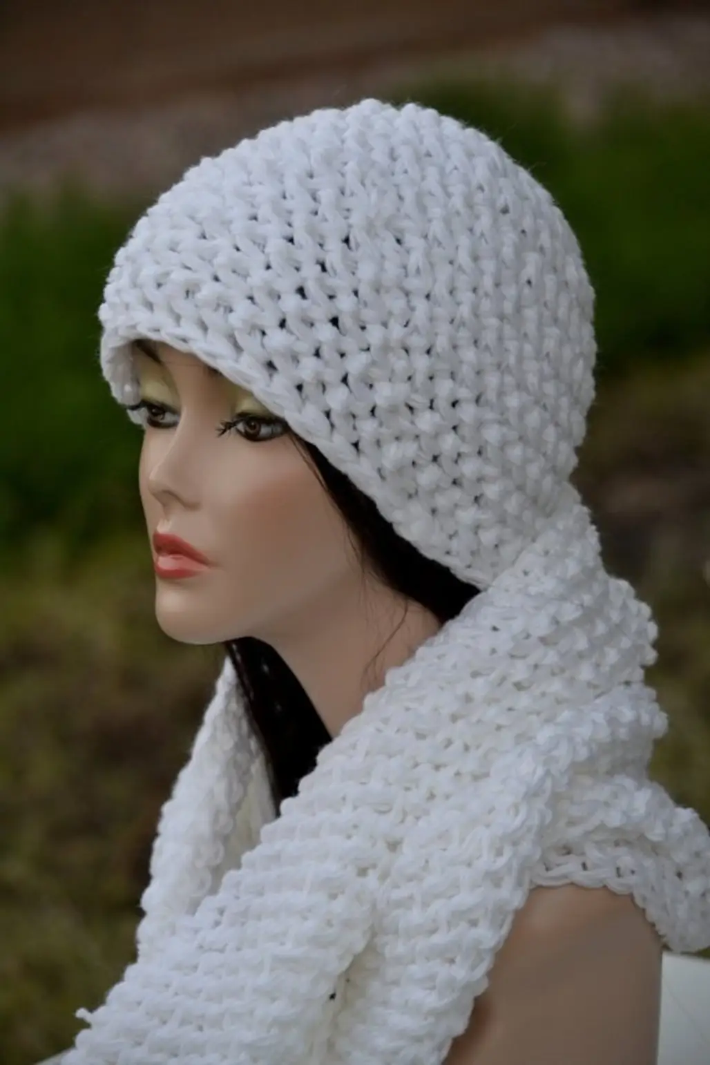 White Hat and Infinity Scarf Set