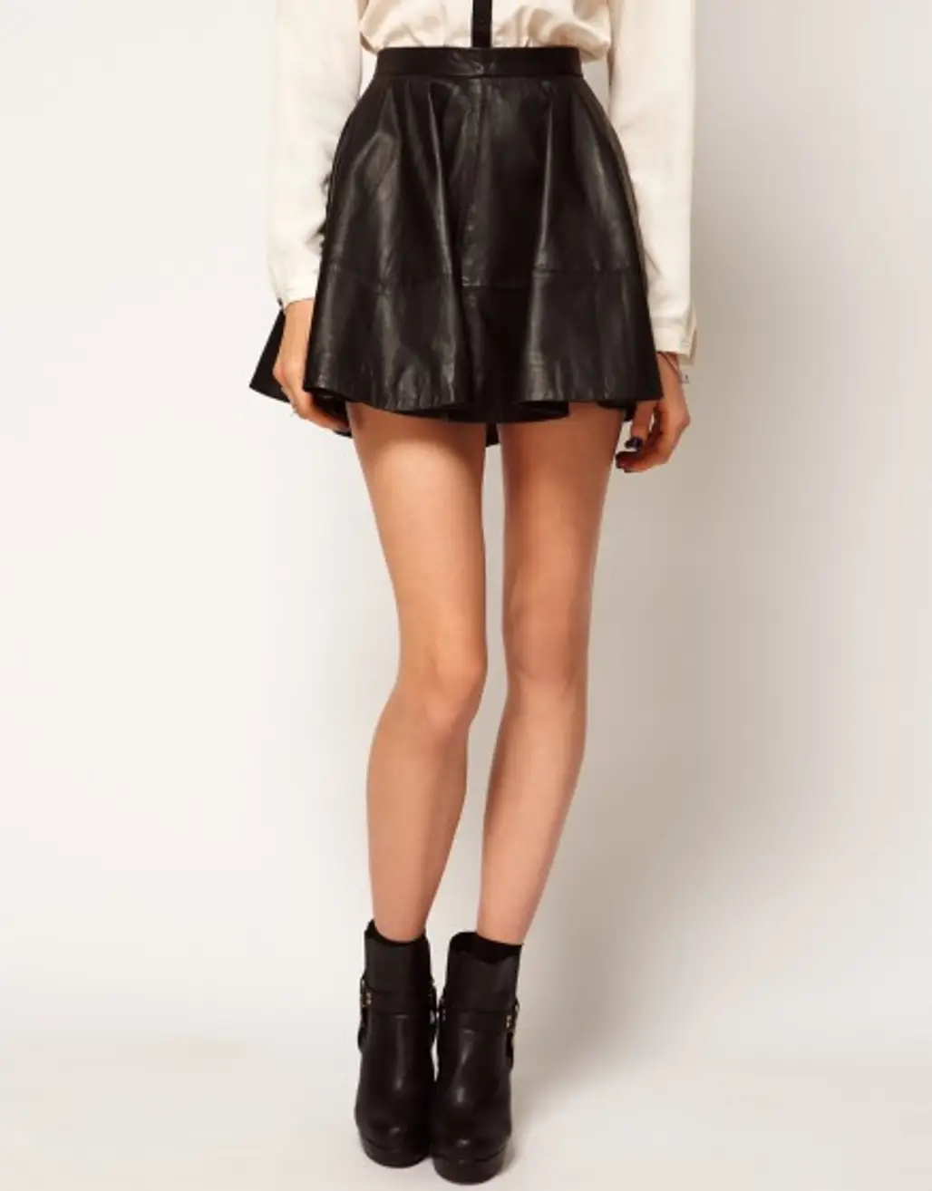 Full Skater Skirt in Leather
