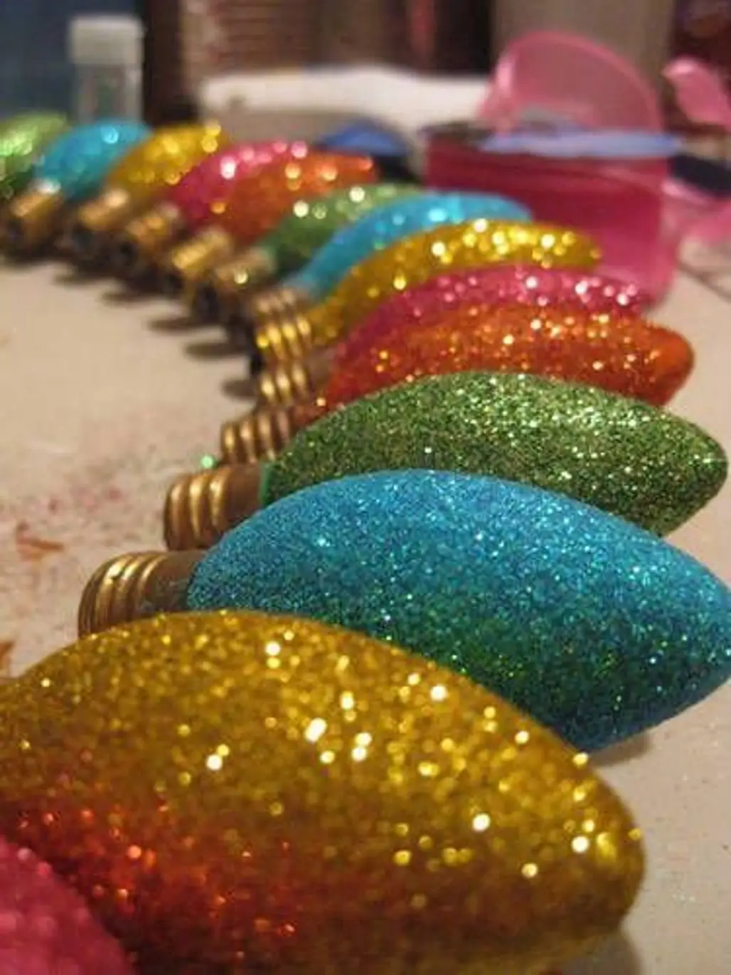 color,fashion accessory,christmas tree,christmas decoration,glitter,