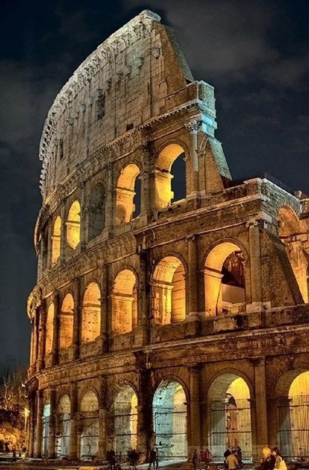 Colosseum,landmark,building,night,ancient history,