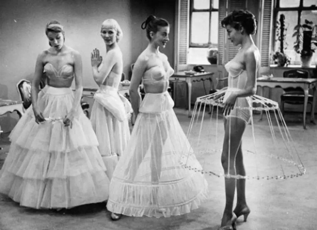black and white,clothing,dress,dance,ballet,