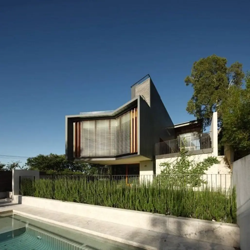 Environmental-Friendly Modern Home in Australia