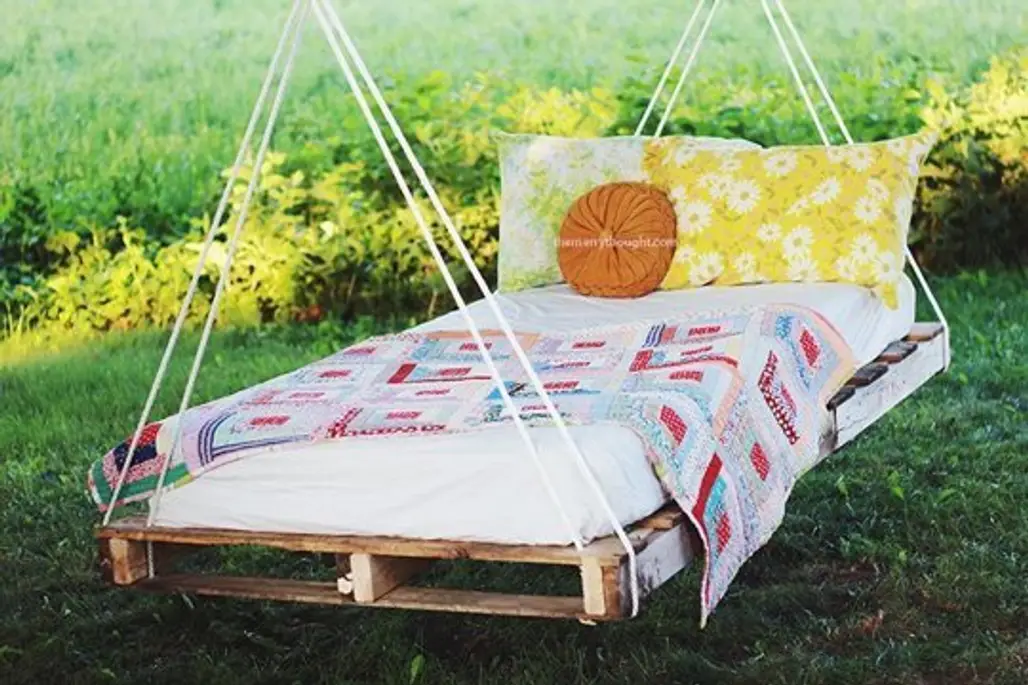 Swinging Daybed